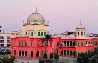 up:-दारुल-उलूम-में-कल-जल-चढ़ाने-का-एलान,-पुलिस-और-प्रशासन-सतर्क;-माहौल-खराब-करने-वालों-को-दी-चेतावनी