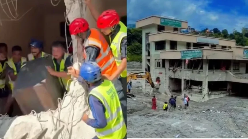 नेपाल के नुवाकोट में बाढ़ प्रभावित कृषि विकास बैंक से सोना और नकदी बरामद करते पुलिसकर्मी