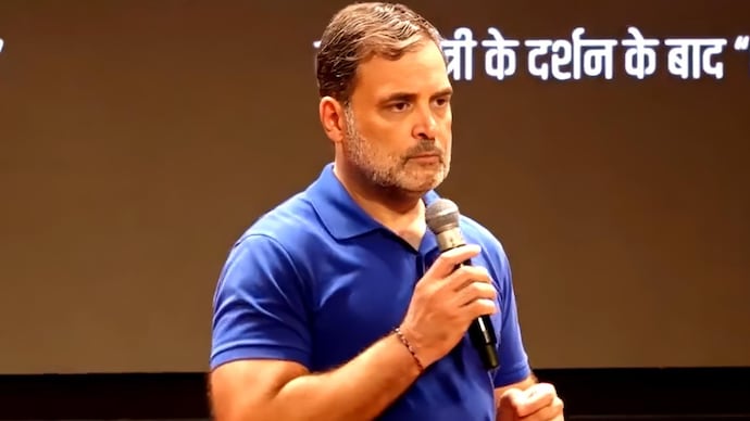 हल्द्वानी में मल्लिकार्जुन खरगे की सभा के बाद कथित शुद्धिकरण को लेकर राहुल गांधी ने FIR की मांग की