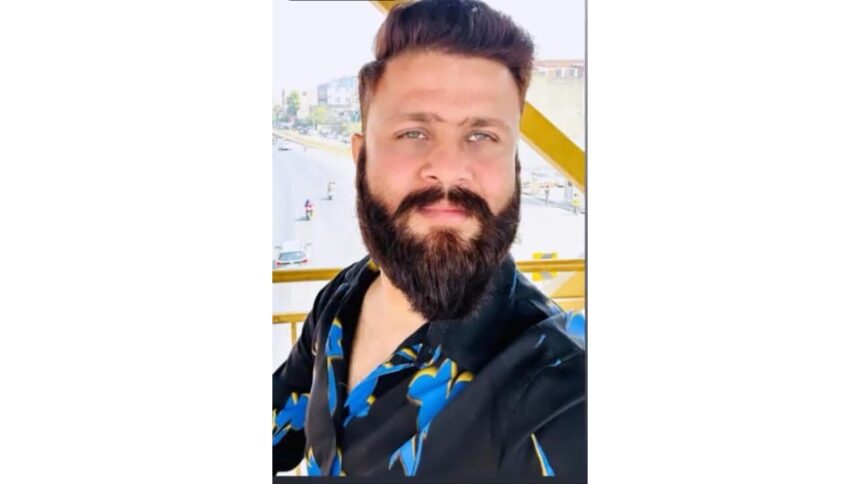 हाथरस में ट्रक-कार की भीषण भिड़ंत, HDFC बैंक कर्मचारी की मौत; रात में आगरा से गांव लौट रहा था युवक