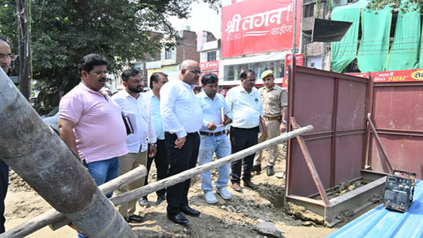 कानपुर: जरीब चौकी परियोजना में तेजी, डीएम ने दिसंबर तक यूटिलिटी शिफ्टिंग पूरी करने के दिए निर्देश