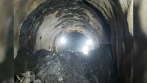 पहाड़ों को चीरकर रेलवे ने रचा इतिहास, उत्तराखंड में 10.847 किमी लंबी सुरंग का ब्रेकथ्रू