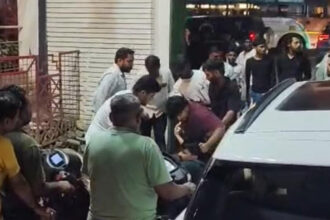 कानपुर: थाने से चंद कदम दूर मोतीझील चौराहे पर युवक की पिटाई, बाल खींचकर सड़क पर घसीटा, पुलिस मौके पर नहीं पहुंची
