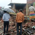 कानपुर देहात के जसापुरवा में बारिश के दौरान गिरी मकान की दीवार