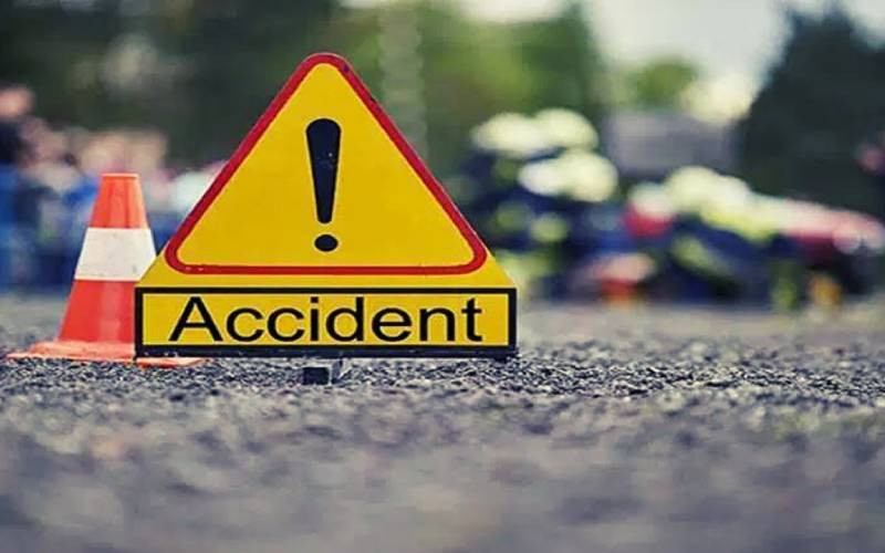 Five people died tragically after a tractor overturned in Jabalpur