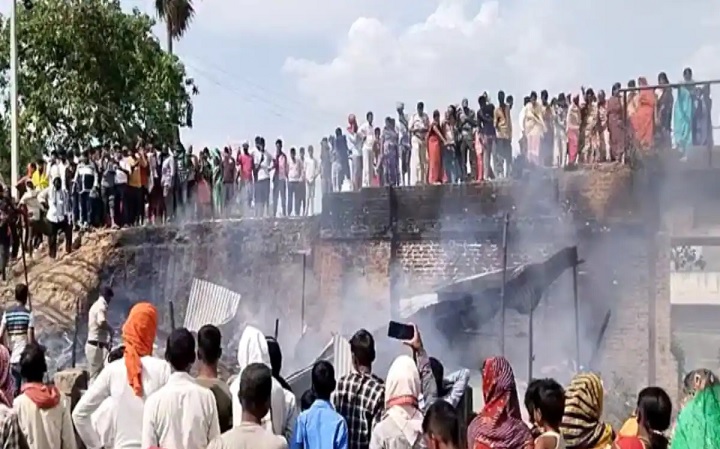 Massive fire in Rohtas Bihar