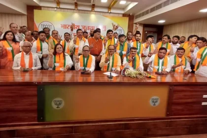 ex dgp up vijay kumar joined BJP