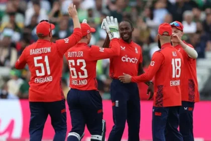 England defeated Pakistan by 7 wickets in the last T20 in OVAL