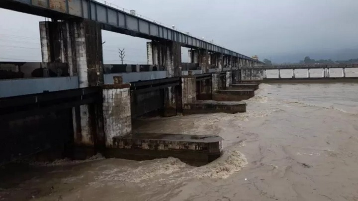 Gandak-Kosi river swelled