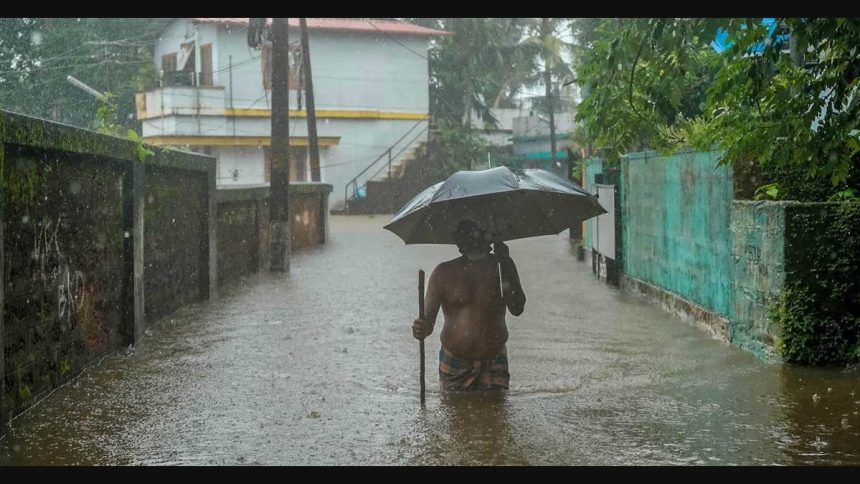 Heavy rain warning in 16 states