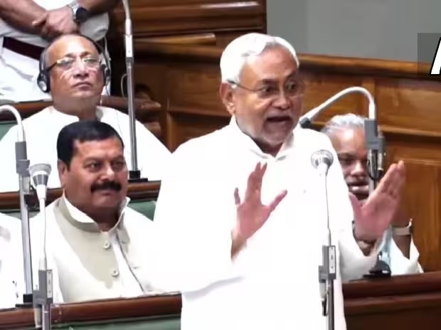 Nitish Kumar got angry in the assembly on RJD MLA