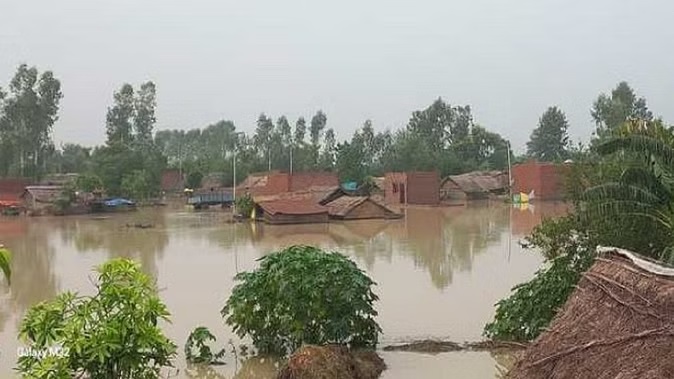 flood in UP 800 villages