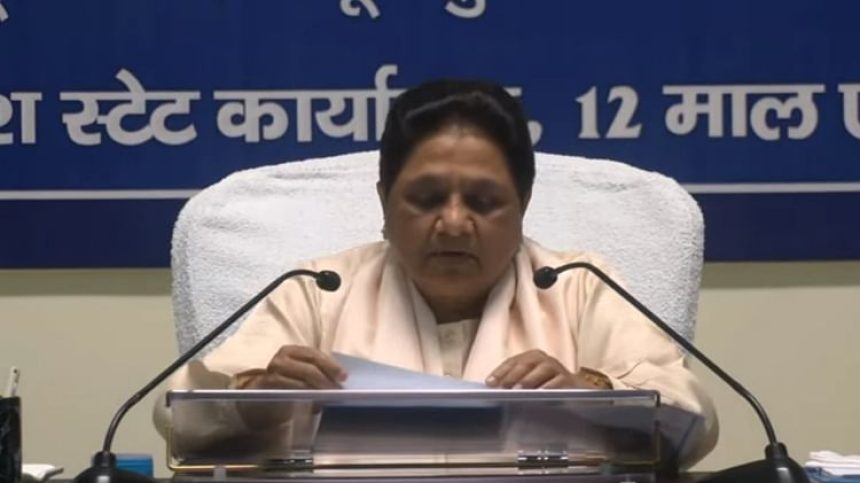 mayawati:-पीएम-मोदी-के-भाषण-पर-मायावती-ने-याद-दिलाया-‘अच्छे-दिन’-का-नारा,-‘कम्युनल’-बयान-पर-उठाए-सवाल