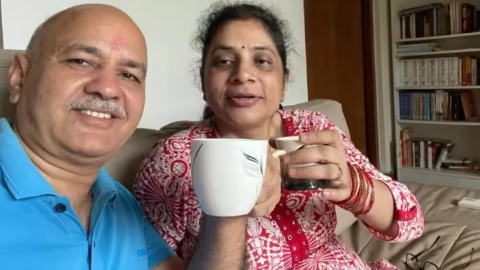 Manish Sisodia posted a picture with his wife