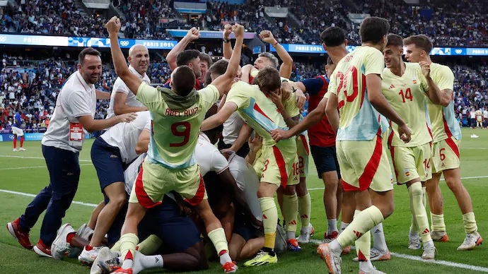 Spain beat France to win men's football gold after 32 years