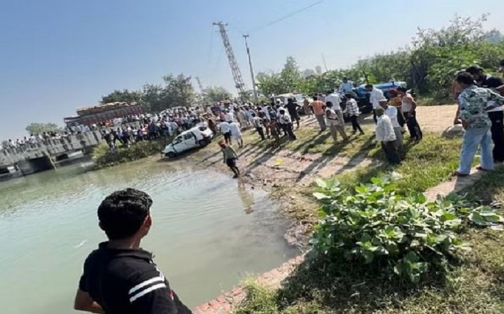 Car lost control and fell into a canal in kaithal Haryana