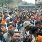 Long queues for fertilizers in UP