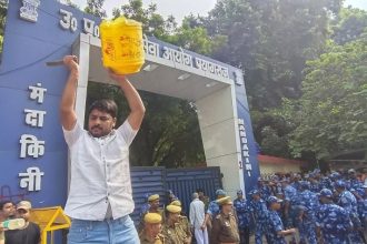 Students' protest continues for the second day in Prayagraj