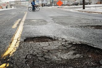 Many more engineers will be punished for poor road construction in UP