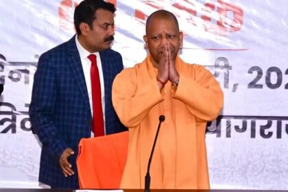 CM Yogi and other religious leaders appeal to the devotees