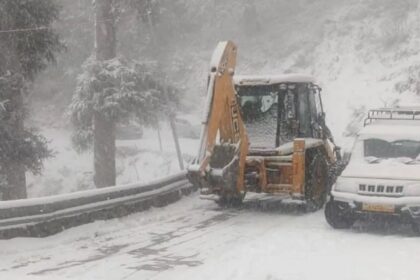 Heavy Snowfall in Uttarakhand