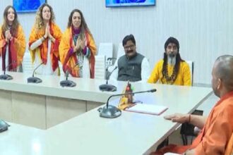 Italian women recited verses from Ramayana and 'Shiv Tandava' to CM Yogi