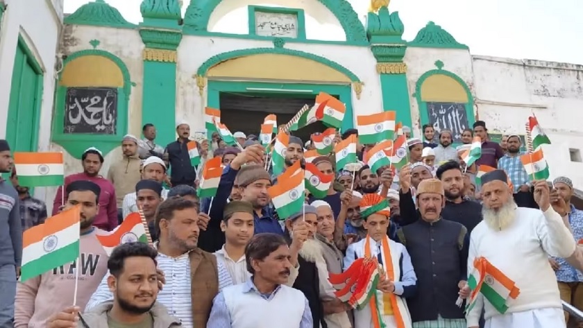 The Shahi Jama Masjid area of ​​Sambhal reverberated with slogans of 'Hindustan Zindabad'