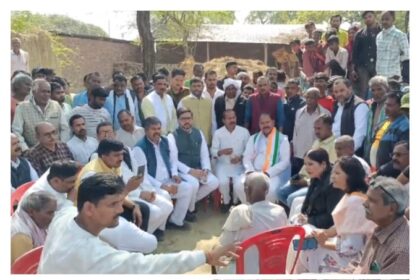 Congress protested against the Raebareli administration's bulldozer action