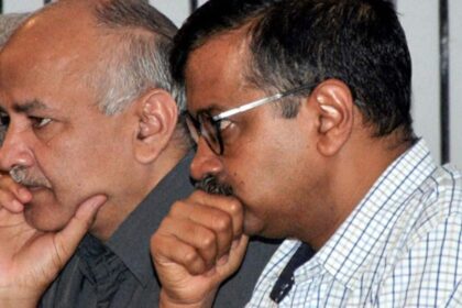 Kejriwal-Sisodia lose