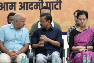 Manish Sisodia Kejriwal Aatishi sad