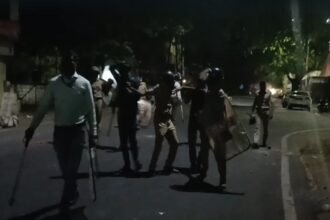 नासिक-में-अवैध-दरगाह-हटाने-को-लेकर-बवाल,-भीड़-ने-पुलिस-और-नगर-निगम-की-टीम-पर-किया-पथराव