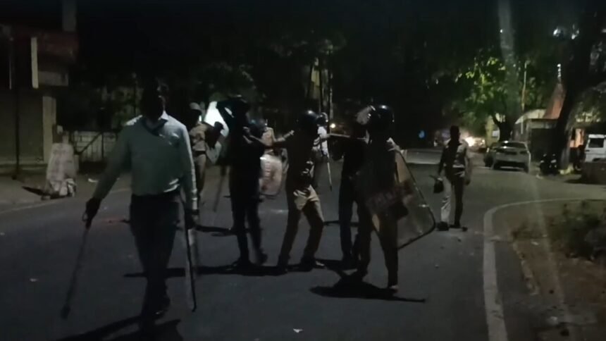 नासिक-में-अवैध-दरगाह-हटाने-को-लेकर-बवाल,-भीड़-ने-पुलिस-और-नगर-निगम-की-टीम-पर-किया-पथराव