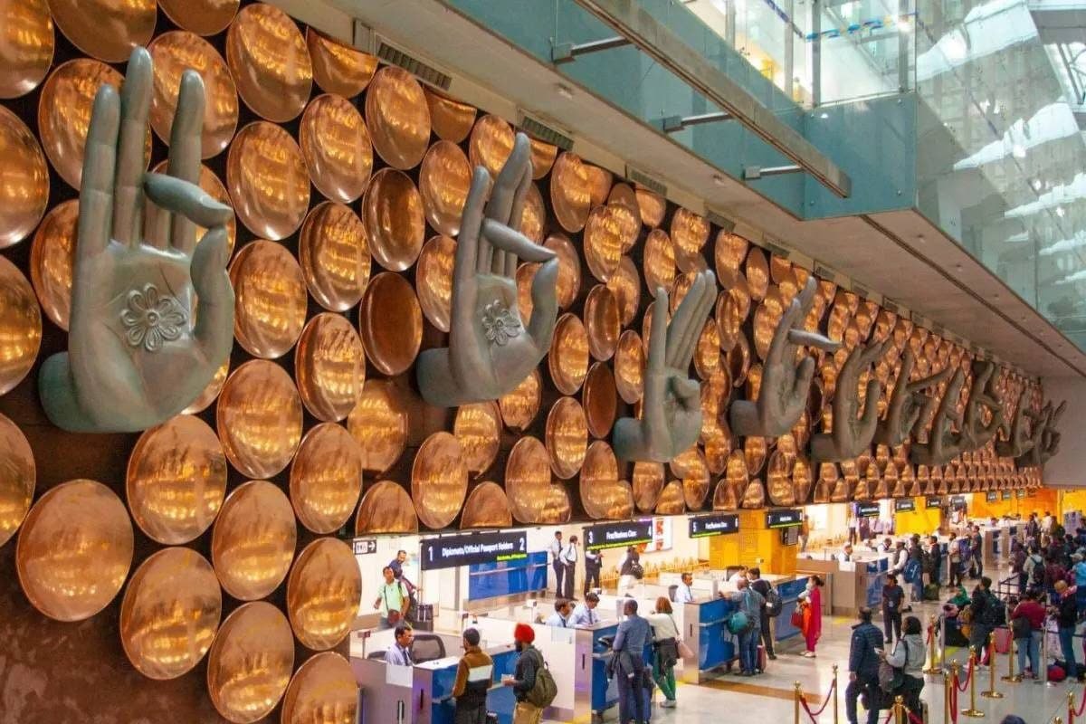 लेडी-ने-एस-जयशंकर-से-ऐसा-क्‍या-कहा,-हरकत-में-आए-airport-के-अफसर,-देने-लगे-सफाई