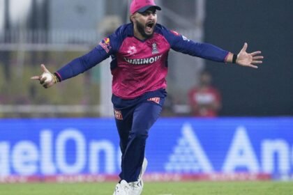 dc-vs-rr:-रियान-पराग-ने-हासिल-की-बड़ी-उपलब्धि,-इस-मामले-में-अजिंक्य-रहाणे-को-छोड़ा-पीछे