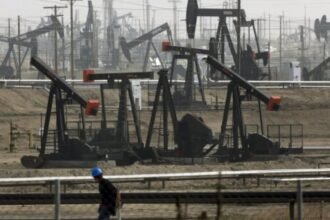 अमेरिका-ने-चीनी-तेल-रिफाइनरी-पर-लगाए-प्रतिबंध,-ईरान-से-तेल-खरीदने-का-आरोप