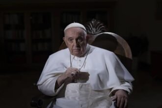 ईसाइयों-के-सबसे-बड़े-धर्म-गुरु-पोप-फ्रांसिस-का-हुआ-निधन,-88-वर्ष-की-उम्र-में-ली-अंतिम-सांस