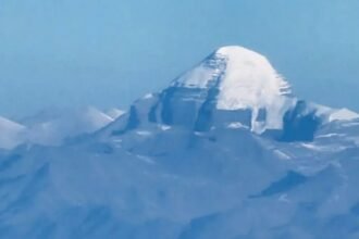 केवल-हिंदू-ही-नहीं-इन-3-धर्मों-के-लोग-भी-करते-हैं-कैलाश-मानसरोवर-यात्रा,-अलग-अलग-हैं-मान्यताएं