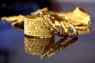 27,000-रुपये-तक-गिर-जाएगी-सोने-की-कीमत,-दुनिया-की-इस-बड़ी-कंपनी-ने-किया-दावा,-बताई-ये-वजह