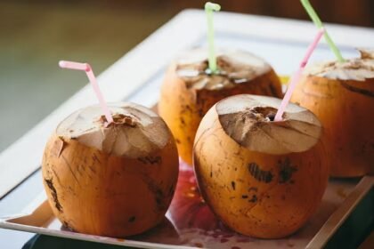 How to identify coconut with excess water