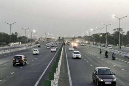 up-news:-आगरा-से-ग्वालियर-तक…एक-घंटे-में-सफर-होगा-पूरा,-इन-34-गांव-से-गुजरेगा-ग्रीन-फील्ड-एक्सप्रेस-वे