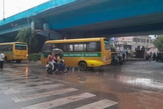 up-weather:-भीषण-गर्मी-से-राहत…प्रदेश-में-सबसे-ठंडा-रहा-आगरा,-झमाझम-बारिश-से-12.5-डिग्री-लुढ़क-गया-पारा