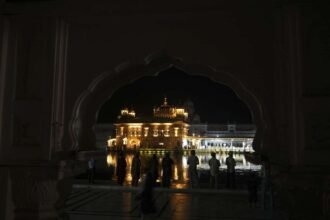 अमृतसर-में-शाम-6-बजे-से-सुबह-6-बजे-तक-ब्लैक-आउट,-प्रशासन-ने-जारी-की-गाइडलाइन