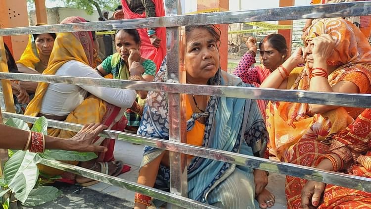 fatehpur-murder:-मंदिर-में-पुजारी-की-ईट-से-कूचकर-हत्या,-साथी-गंभीर…अस्पताल-में-भर्ती,-आरोपी-को-पुलिस-ने-पकड़ा