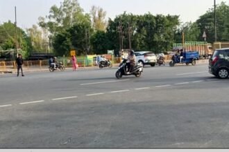 agra-metro:-दिल्ली-हाईवे-पर-बंद-हो-सकता-है-गुरु-का-ताल-कट,-तीन-विभागाें-के-अधिकारी-कर-रहे-हैं-सर्वे