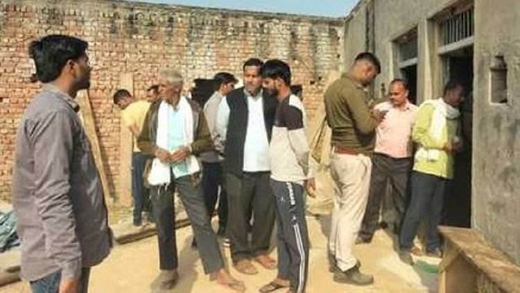 राशन-घोटाला:-बढ़-सकती-है-पूर्व-एडीएम-की-मुश्किल,-30-से-अधिक-पूर्ति-अधिकारियों-पर-कार्रवाई-की-तलवार