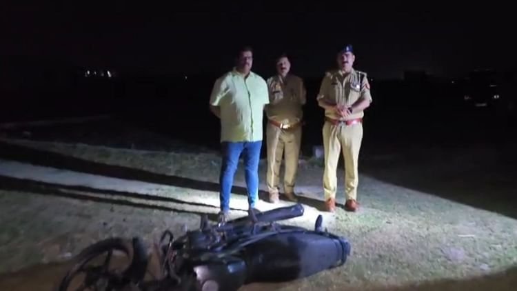 jaunpur-police-encounter:-जौनपुर-में-पुलिस-और-बदमाशों-के-बीच-तड़तड़ाईं-गोलियां,-तीन-बदमाशों-को-लगी-गोली