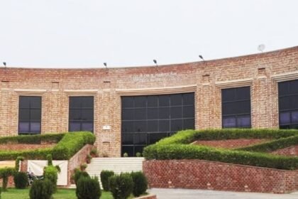 jnu-में-अब-‘कुलपति’-की-जगह-‘कुलगुरु’-होंगे,-जानें-क्यों-लिया-गया-ये-फैसला