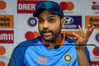 रोहित-के-इस-फॉर्मेट-से-संन्यास-लेने-के-बाद-निराश-हुए-थे-उनके-पापा,-हिटमैन-ने-किया-बड़ा-खुलासा