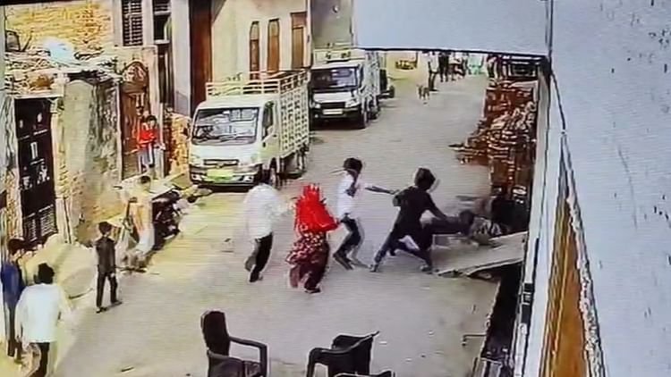 अफजल-हत्याकांड:-इतने-चाकू-मारे-कि-शरीर-के-अंग-बाहर-आकर-लटक-गए,-हत्यारों-के-सिर-पर-सवार-था-खून