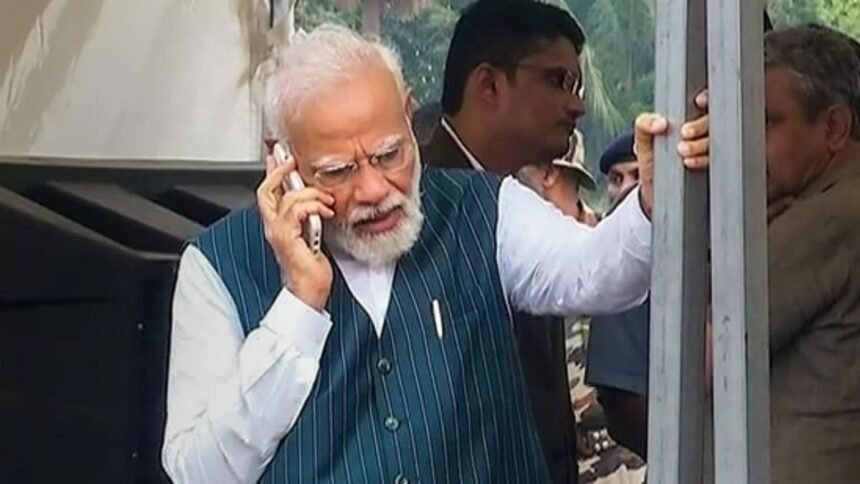 air-india-plane-crash:-पीएम-मोदी-ने-नागरिक-उड्डयन-मंत्री-से-की-बात,-तत्काल-मदद-पहुंचाने-के-दिए-निर्देश
